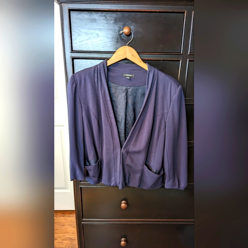 Women's Navy Blazer
